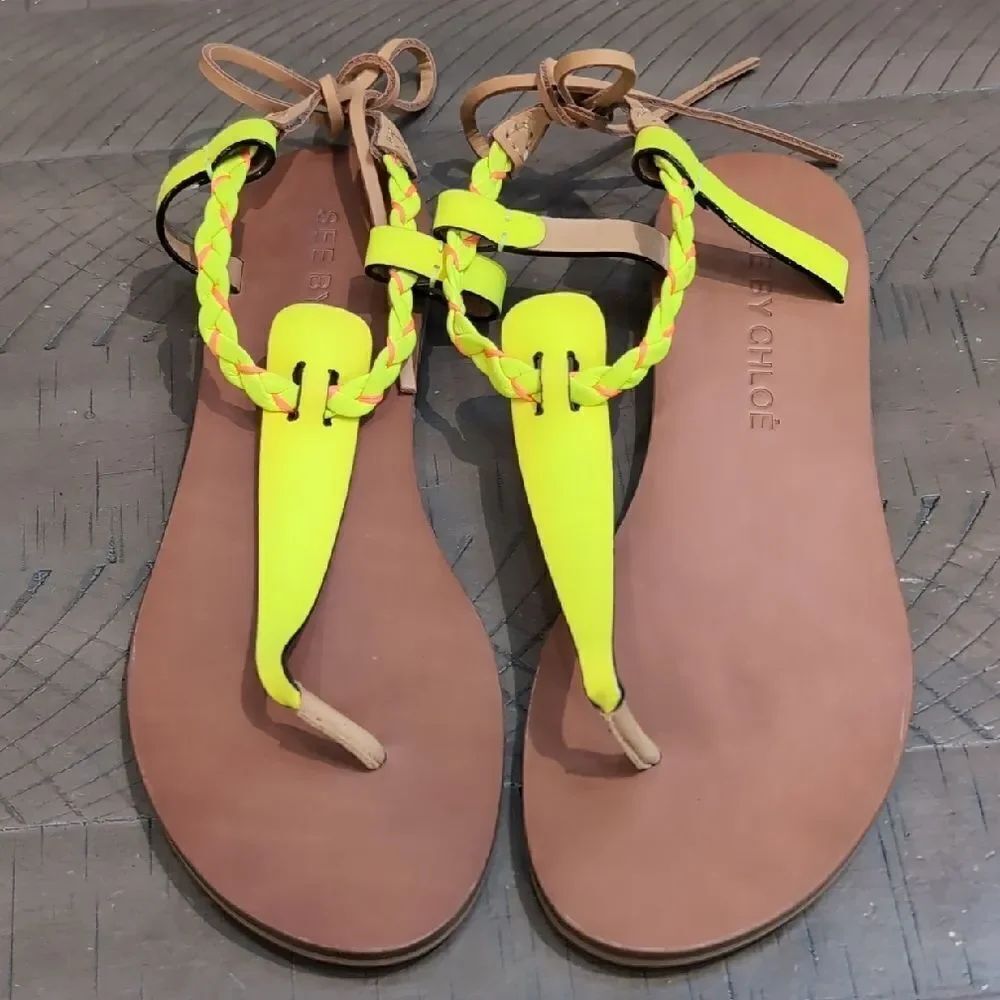 See By Chloe Neon Yellow Leather Thong Sandals Sz 40